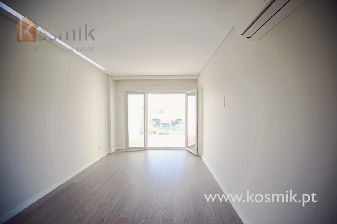 Apartamento T2 para Venda em Póvoa de Santo Adrião e Olival Basto Foto 9