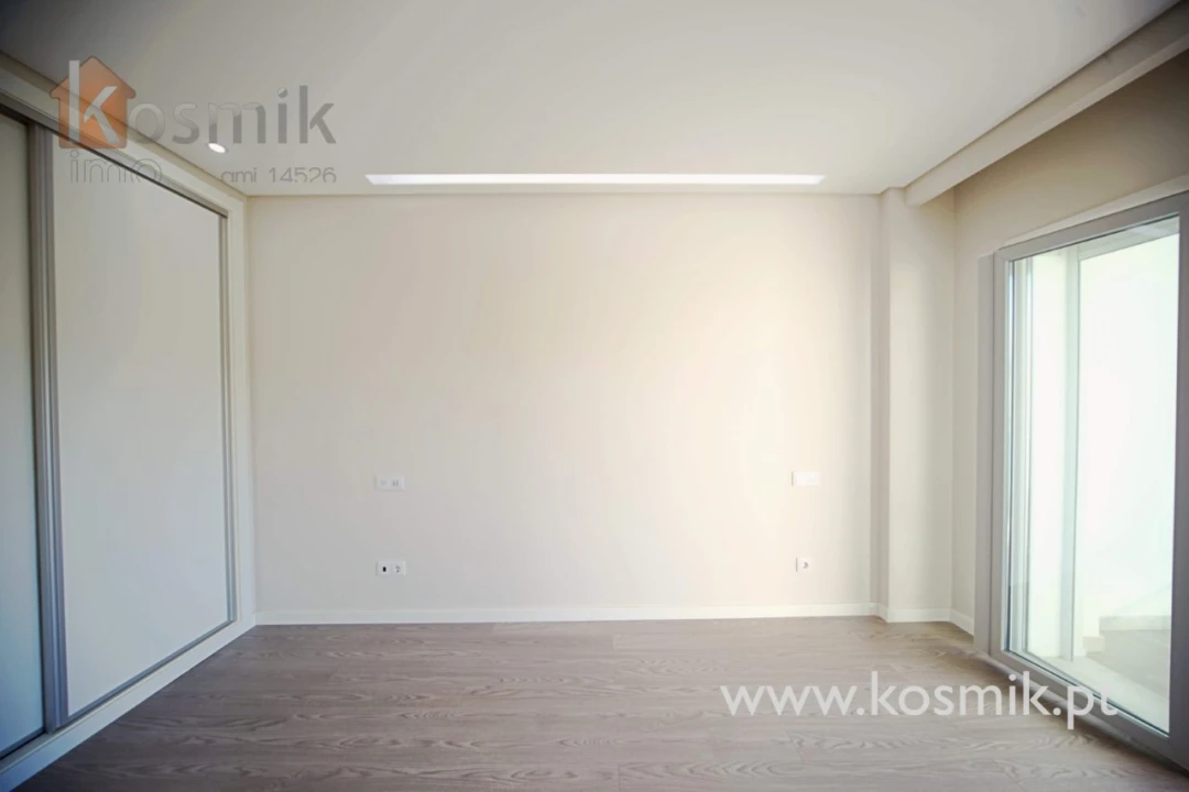 Apartamento T2 para Venda em Póvoa de Santo Adrião e Olival Basto Foto 31