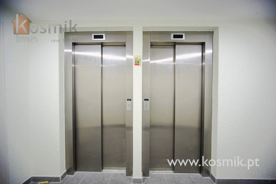 Apartamento T2 para Venda em Póvoa de Santo Adrião e Olival Basto Foto 46