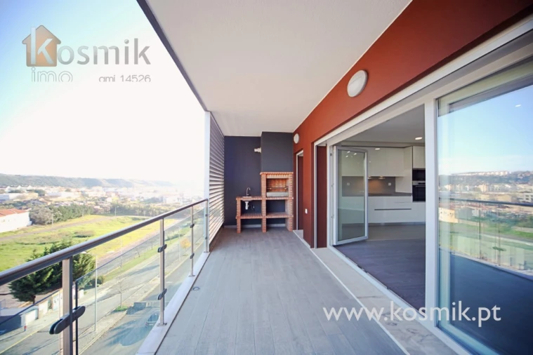 Apartamento T2 para Venda em Póvoa de Santo Adrião e Olival Basto Foto 1