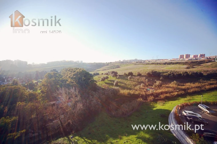 Apartamento T2 para Venda em Póvoa de Santo Adrião e Olival Basto Foto 4