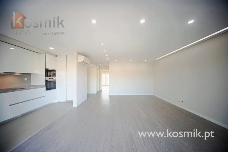 Apartamento T2 para Venda em Póvoa de Santo Adrião e Olival Basto Foto 17