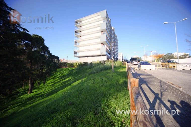 Apartamento T2 para Venda em Póvoa de Santo Adrião e Olival Basto Foto 49