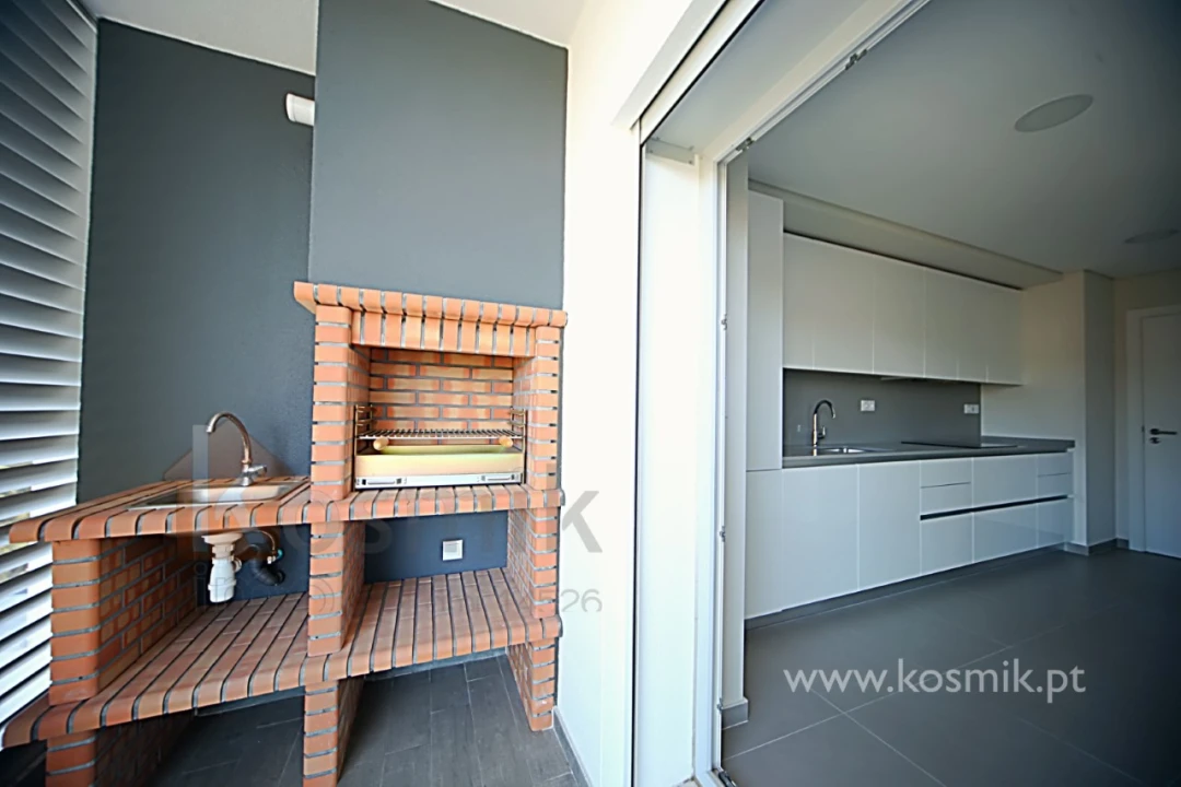 Apartamento T2 para Venda em Santo António dos Cavaleiros e Frielas Foto 22