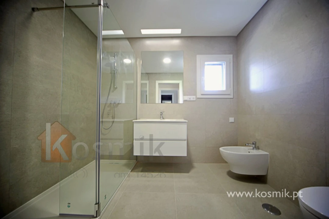 Apartamento T2 para Venda em Santo António dos Cavaleiros e Frielas Foto 24