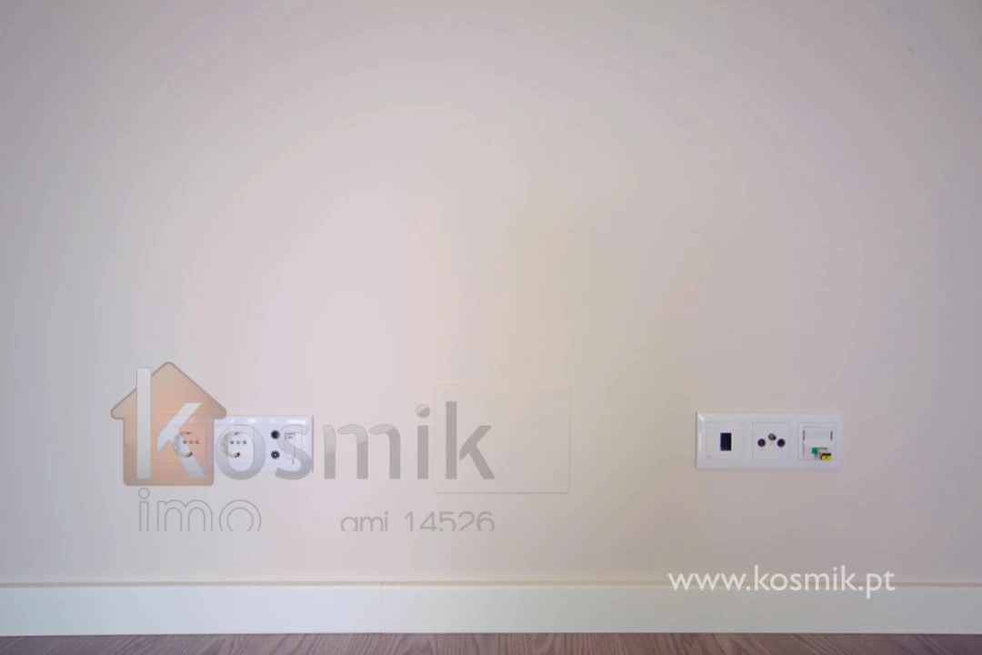 Apartamento T2 para Venda em Santo António dos Cavaleiros e Frielas Foto 62