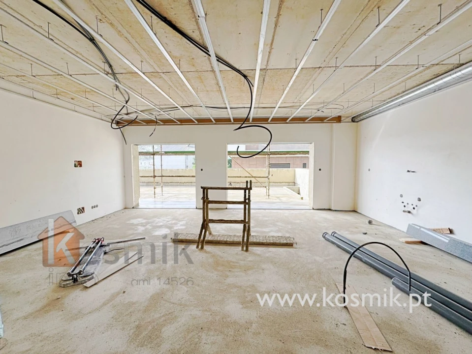 Apartamento T2 para Venda em Santo António dos Cavaleiros e Frielas Foto 7