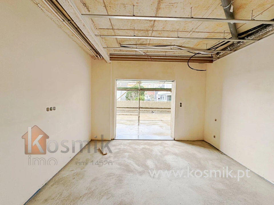 Apartamento T2 para Venda em Santo António dos Cavaleiros e Frielas Foto 10