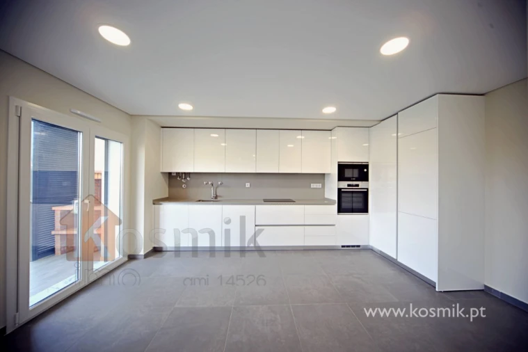 Apartamento T2 para Venda em Santo António dos Cavaleiros e Frielas Foto 20