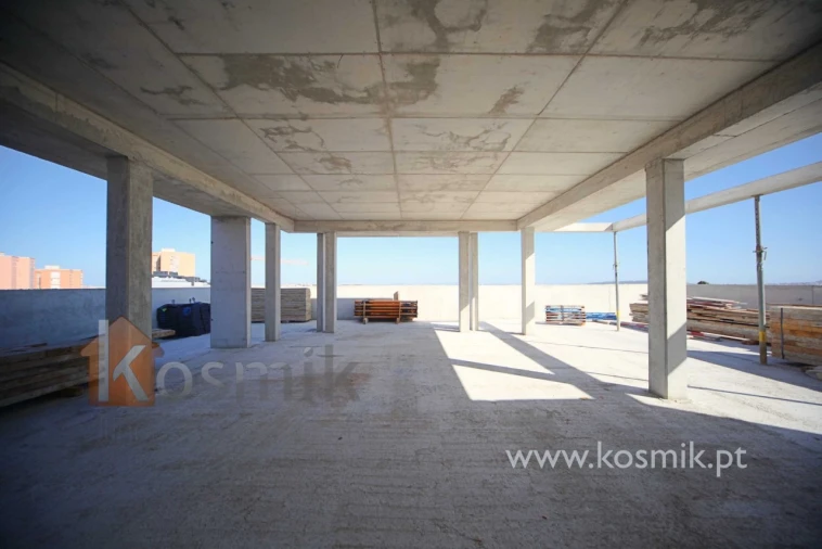 Apartamento T2 para Venda em Santo António dos Cavaleiros e Frielas Foto 50