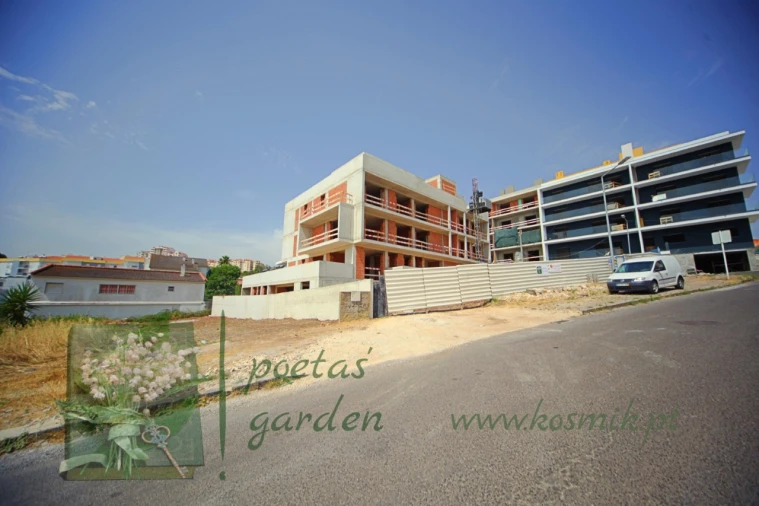 Apartamento T2 para Venda em Santo António dos Cavaleiros e Frielas Foto 69