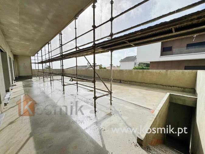 Apartamento T2 para Venda em Santo António dos Cavaleiros e Frielas Foto 6