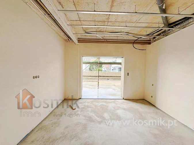 Apartamento T2 para Venda em Santo António dos Cavaleiros e Frielas Foto 10