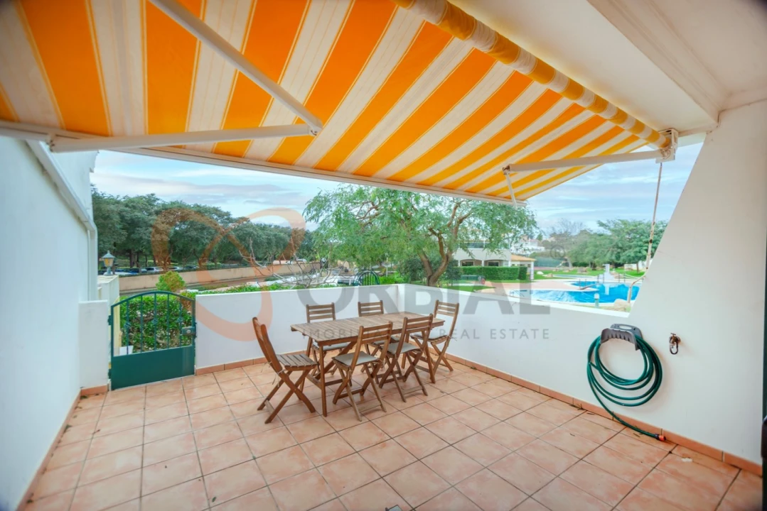 Moradia T2 para Venda em Albufeira e Olhos de Água Foto 11