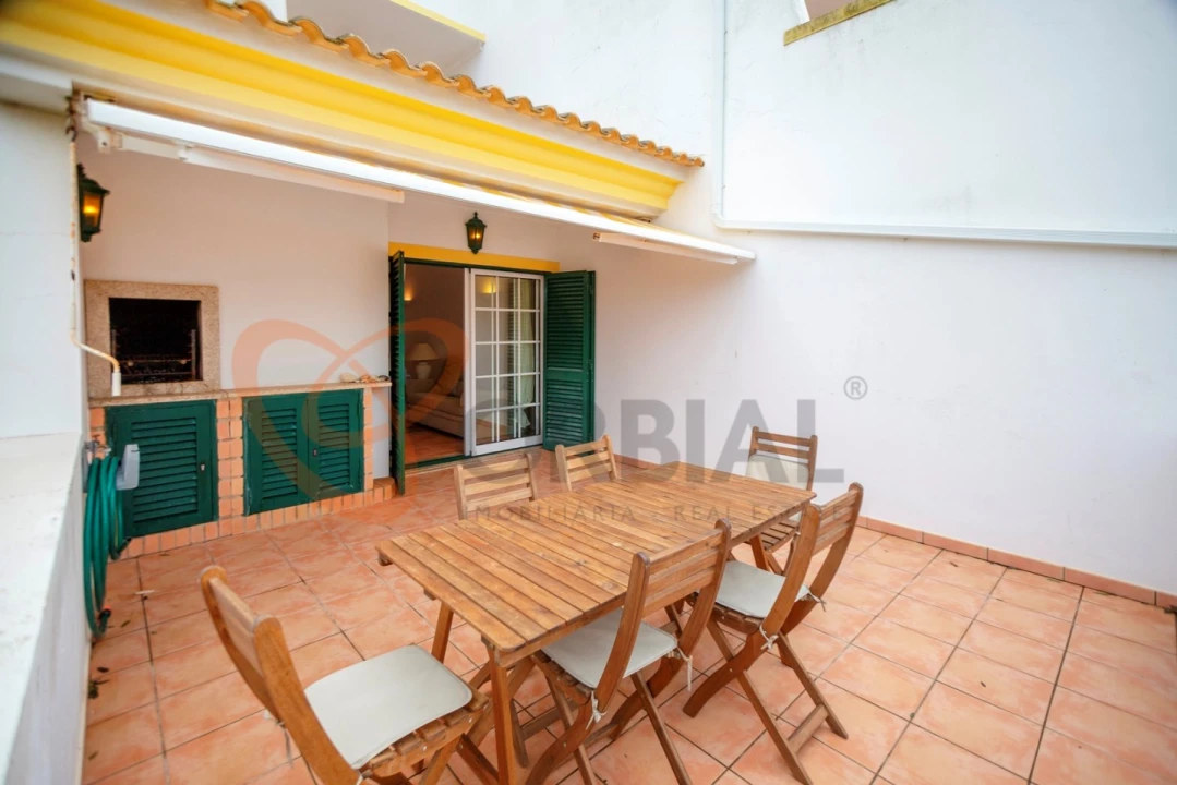Moradia T2 para Venda em Albufeira e Olhos de Água Foto 5