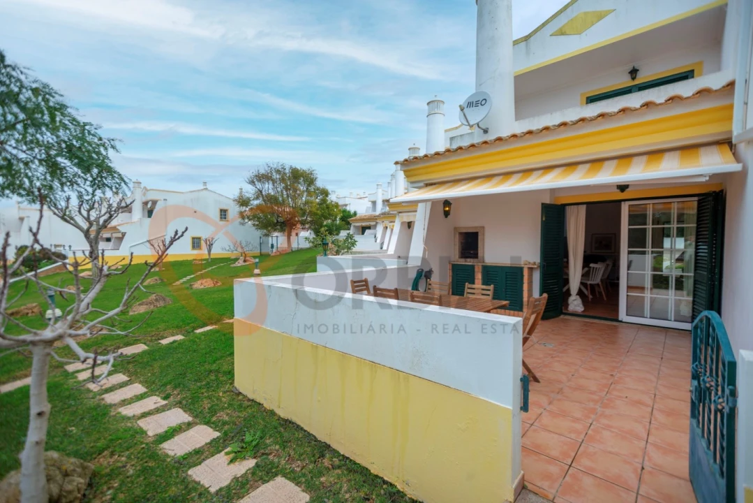 Moradia T2 para Venda em Albufeira e Olhos de Água Foto 18