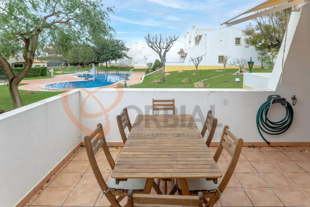 Moradia T2 para Venda em Albufeira e Olhos de Água Foto 21
