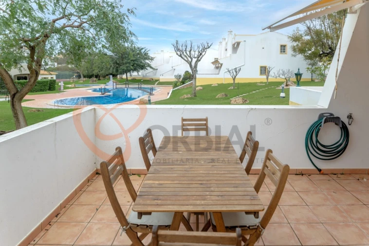 Moradia T2 para Venda em Albufeira e Olhos de Água Foto 21