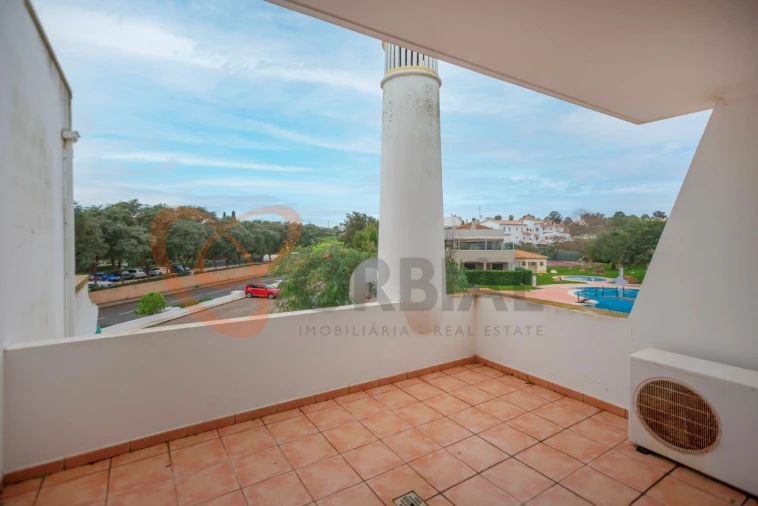 Moradia T2 para Venda em Albufeira e Olhos de Água Foto 23