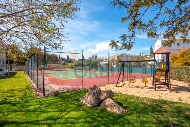 Moradia T2 para Venda em Albufeira e Olhos de Água Foto 28