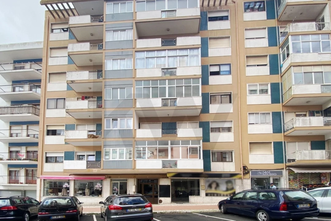 Loja para Arrendamento em Massamá e Monte Abraão Foto 11