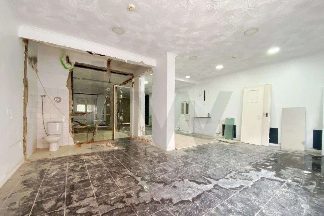 Loja para Arrendamento em Massamá e Monte Abraão Foto 19