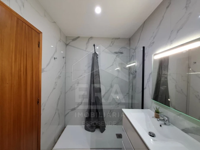 Apartamento T2 para Venda em Apúlia e Fão Foto 14