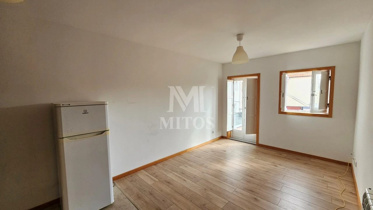 Apartamento T1 para Arrendamento em Santa Maria Maior e Monserrate e Meadela Foto 3