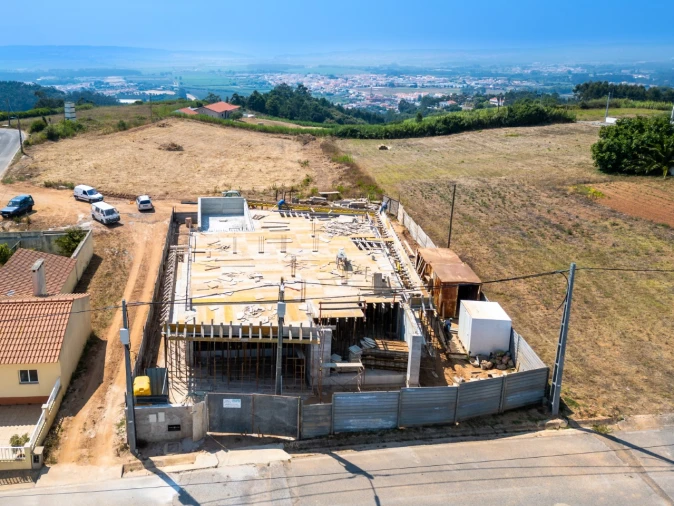 Moradia T3 para Venda em Alcobaça e Vestiaria Foto 2