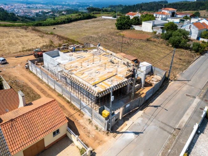 Moradia T3 para Venda em Alcobaça e Vestiaria Foto 31