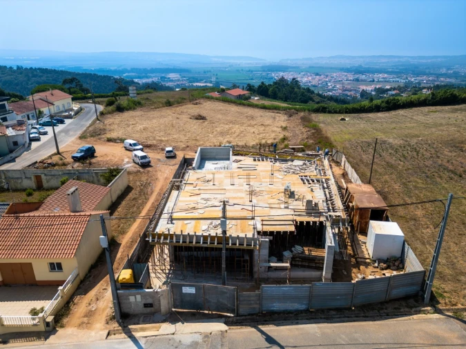 Moradia T3 para Venda em Alcobaça e Vestiaria Foto 35