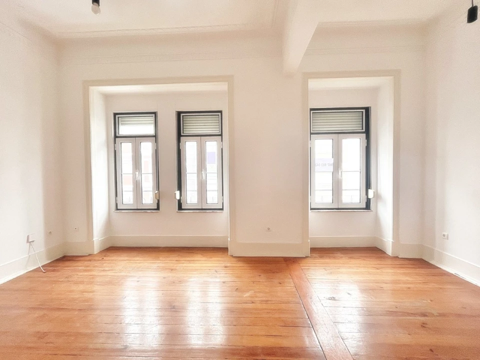 Apartamento T2 para Arrendamento em Campo de Ourique Foto 1