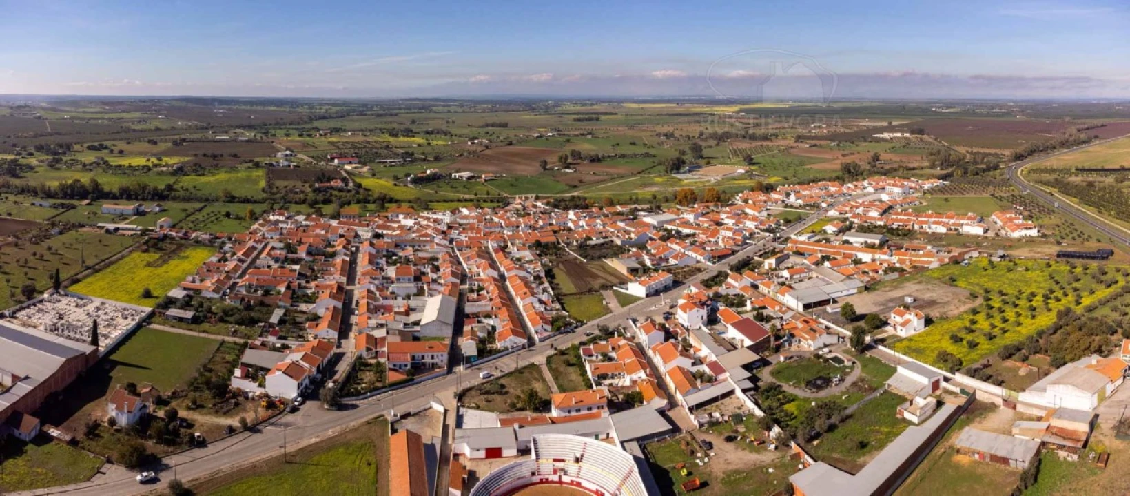 Armazém para Arrendamento em São Manços e São Vicente do Pigeiro Foto 9