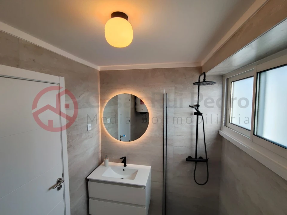 Apartamento T2 para Venda em Alto do Seixalinho, Santo André e Verderena Foto 11