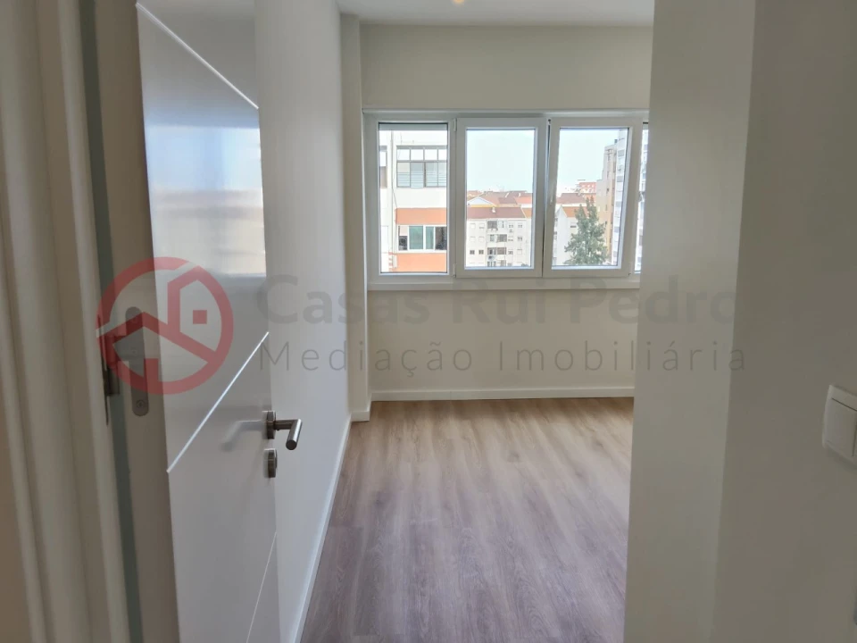 Apartamento T2 para Venda em Alto do Seixalinho, Santo André e Verderena Foto 26