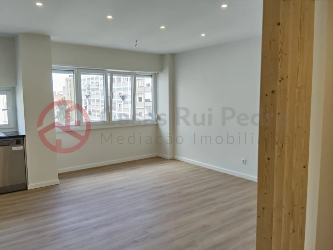 Apartamento T2 para Venda em Alto do Seixalinho, Santo André e Verderena Foto 2