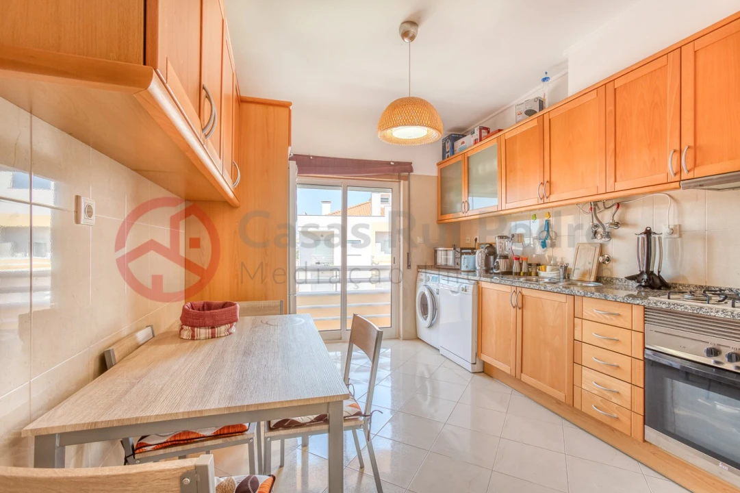 Apartamento T3 para Venda em Corroios Foto 3