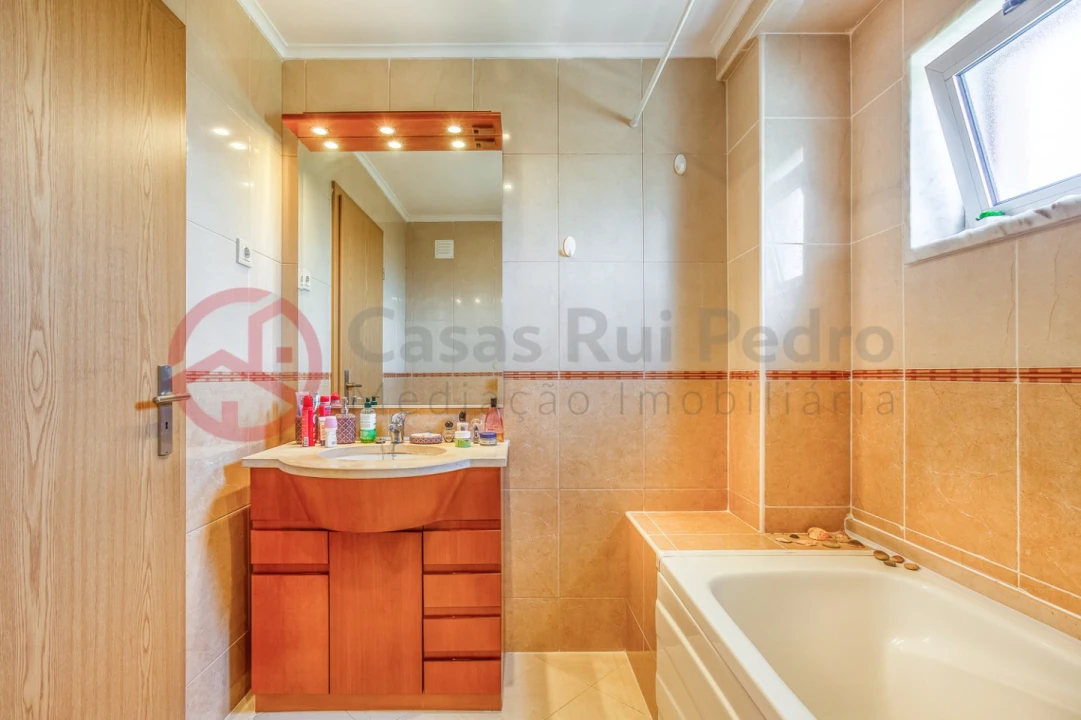 Apartamento T3 para Venda em Corroios Foto 17