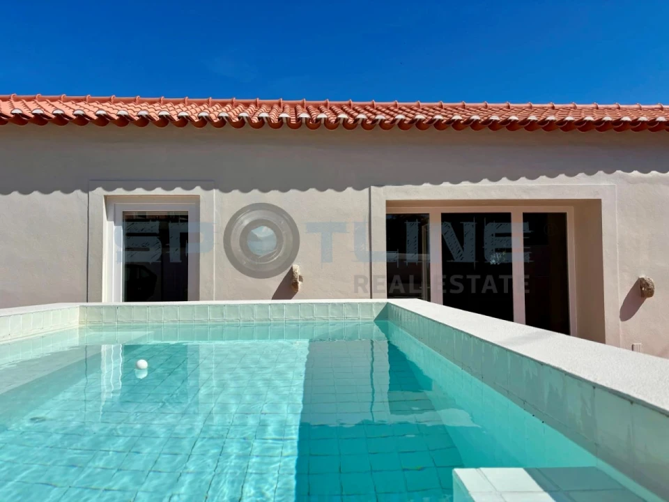 Moradia T2 para Venda em Colares Foto 1