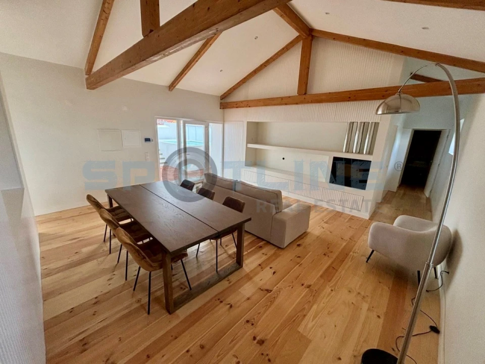 Moradia T2 para Venda em Colares Foto 7