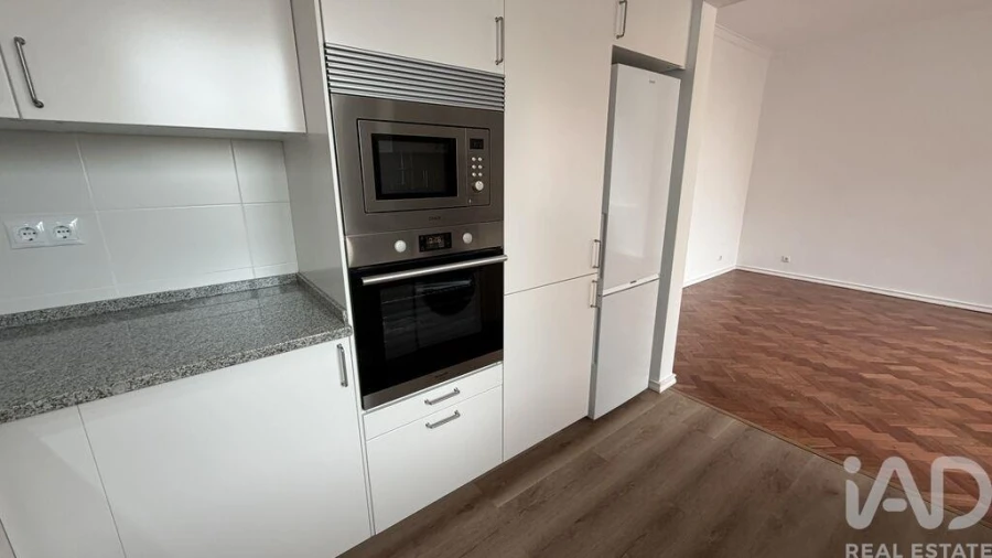 Apartamento T2 para Arrendamento em Arroios Foto 11