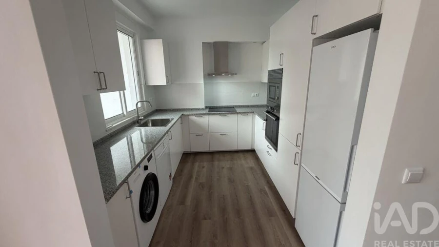 Apartamento T2 para Arrendamento em Arroios Foto 7