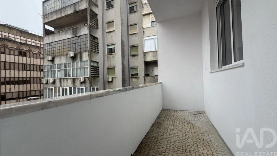 Apartamento T2 para Arrendamento em Arroios Foto 5