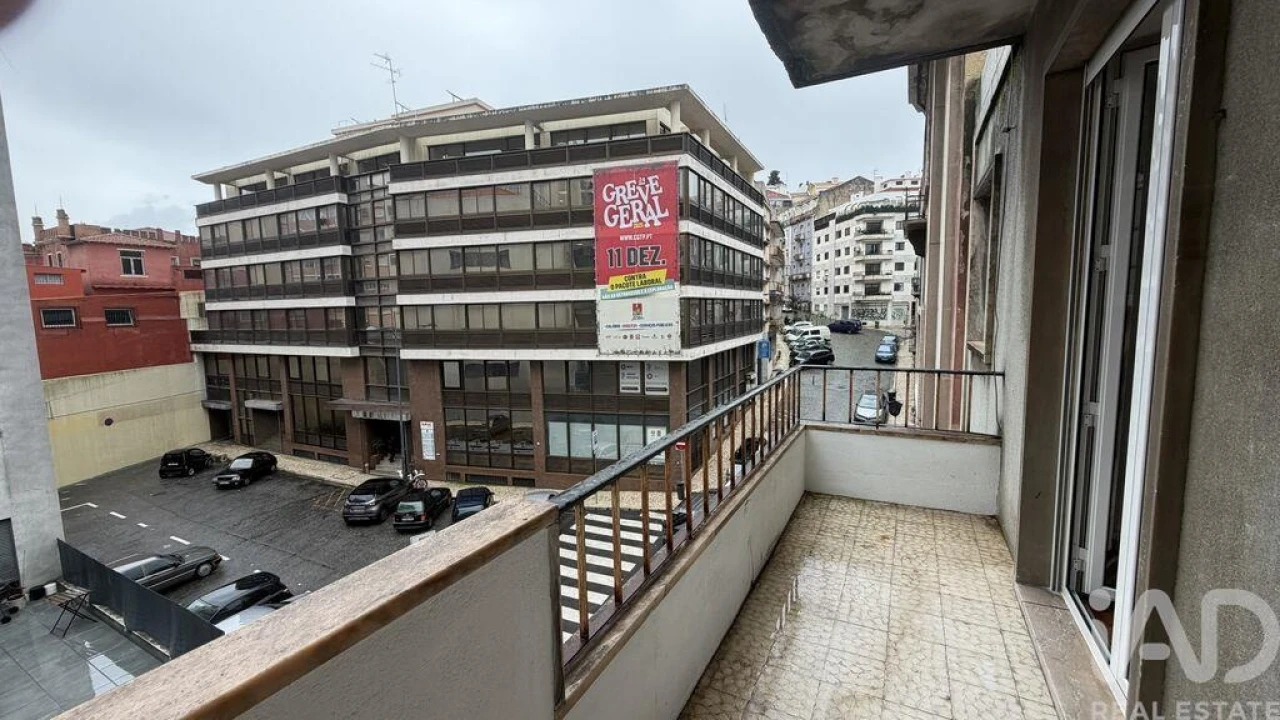 Apartamento T2 para Arrendamento em Arroios Foto 22