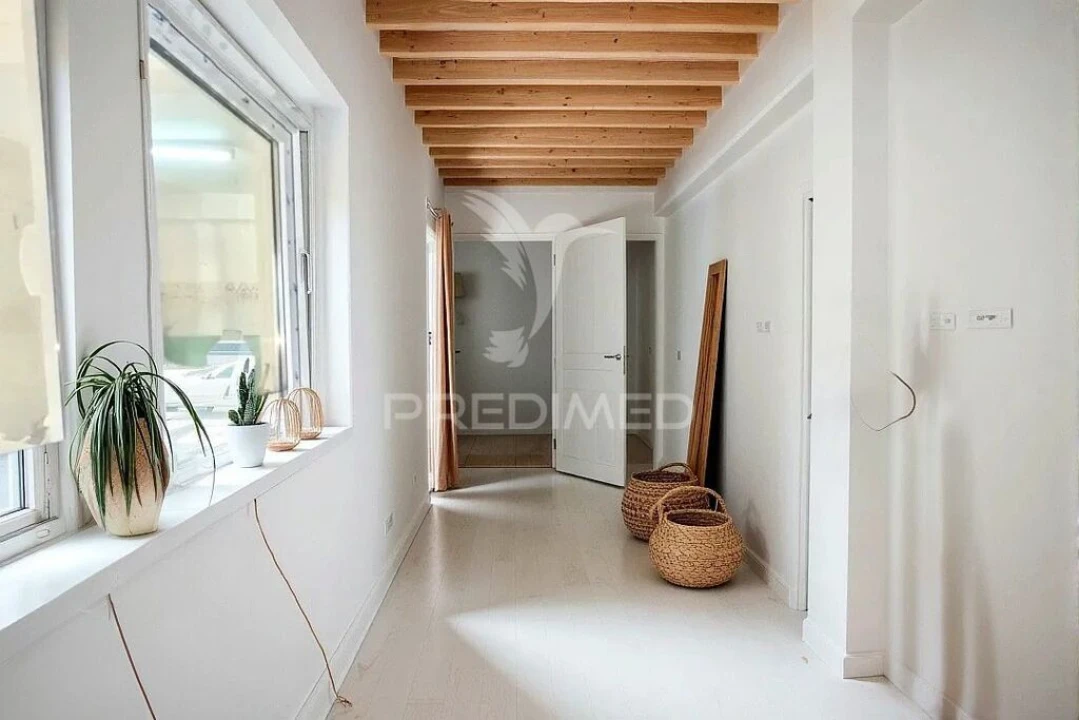 Apartamento T2 para Venda em Faro (Sé e São Pedro) Foto 3