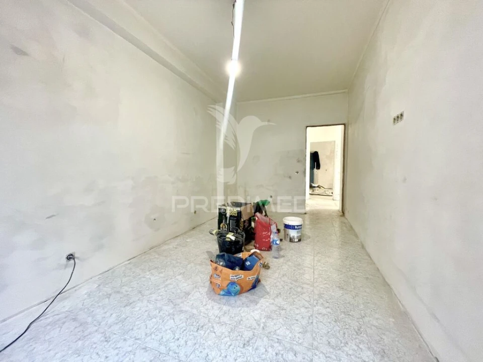 Apartamento T2 para Venda em Faro (Sé e São Pedro) Foto 6