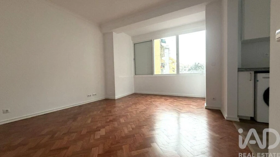 Apartamento T2 para Arrendamento em Arroios