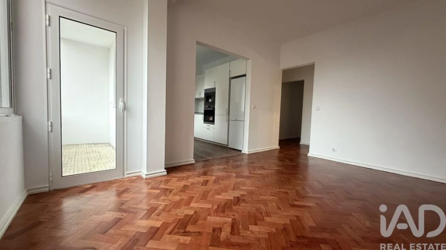 Apartamento T2 para Arrendamento em Arroios Foto 3