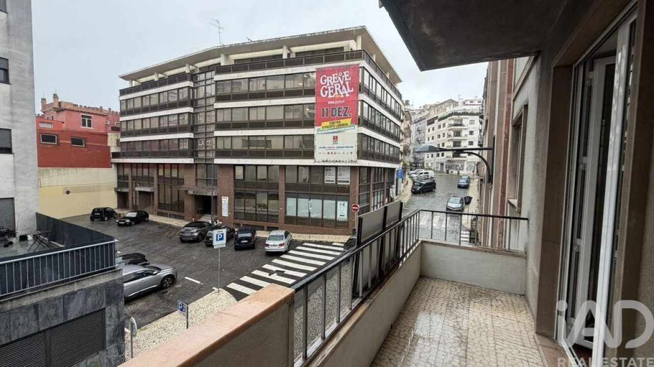 Apartamento T2 para Arrendamento em Arroios Foto 17