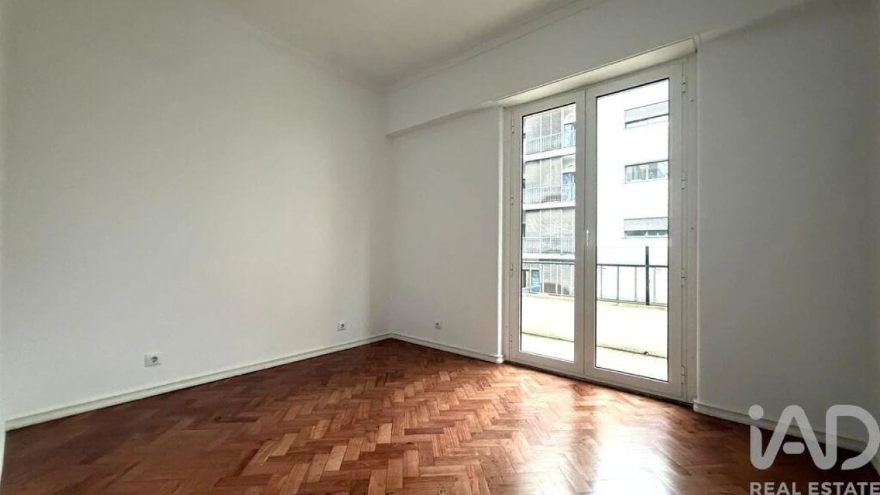 Apartamento T2 para Arrendamento em Arroios Foto 15